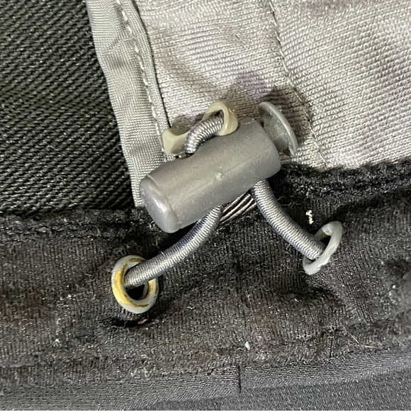 Merrill sz med men all weather jacket in black  Dual zip. Super nice - Picture 11 of 14